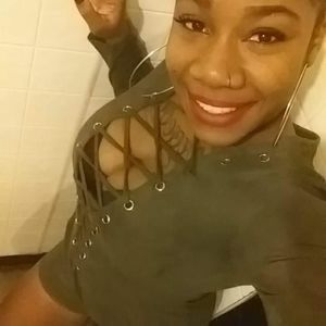 Meet your Posher, Ronika